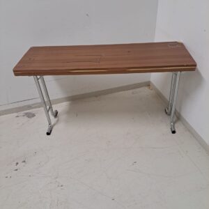 Taittojalkapöytä